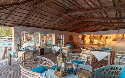 Dining | Kaya Mawa