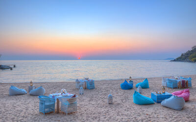 Beach dining | Kaya Mawa Dining
